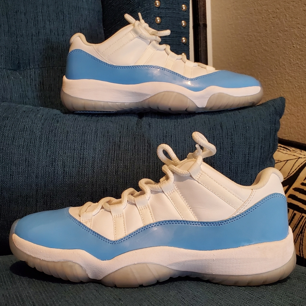 COPY - Jordan 11 Low 'UNC' Sz 9